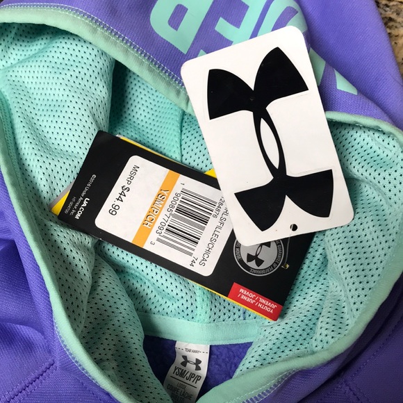 Under Armour Tops - OFFER 💜Under armor sweatshirt